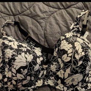 Soma Black and white floral bra
